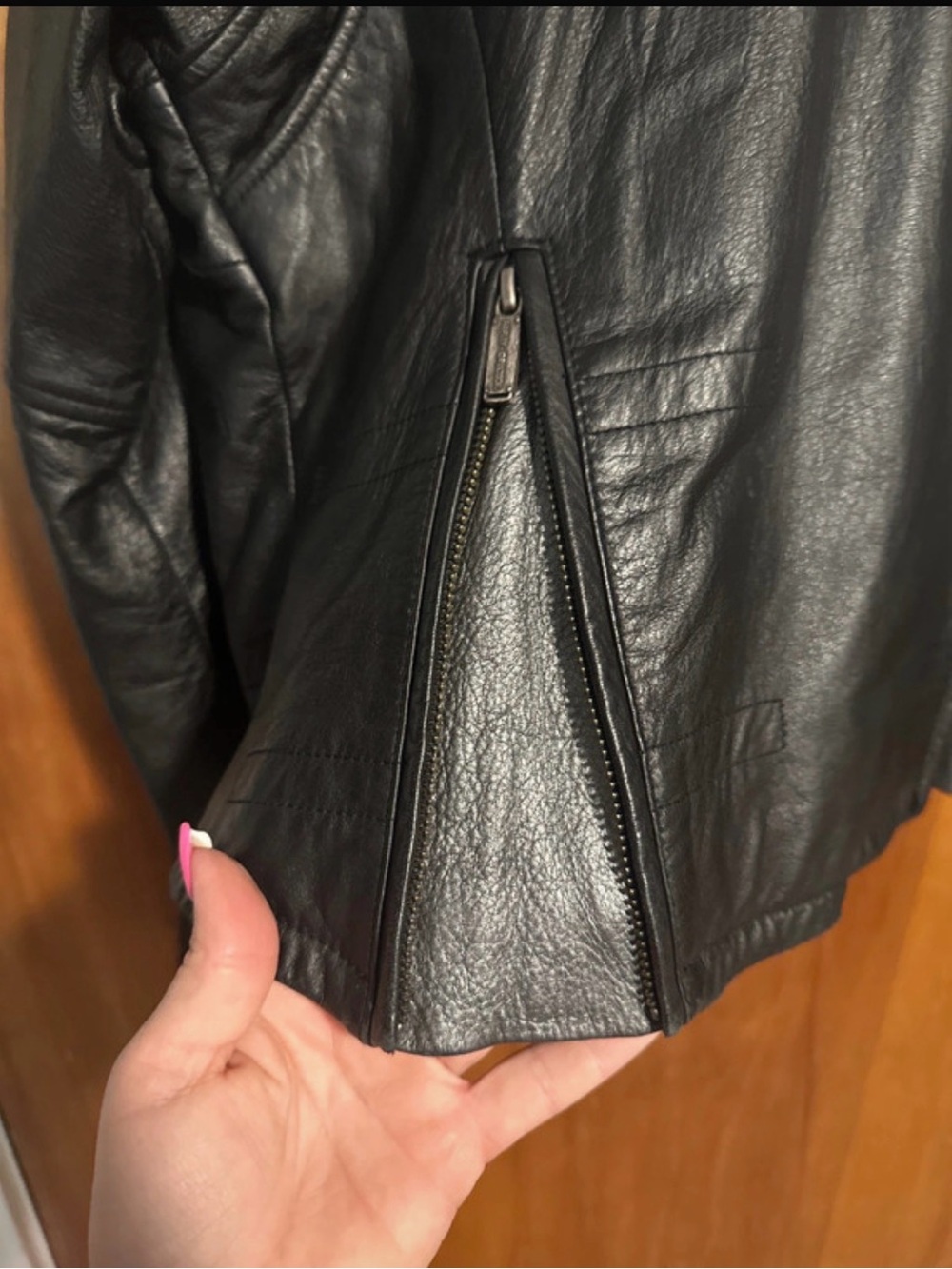 Harley-Davidson Black Women’s Leather Biker Jacket - Picture 5 of 11